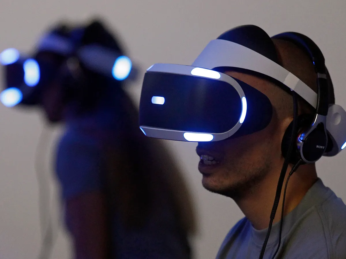 Sony’s VR2 Headset: Next-Level Immersive Gaming Experience!