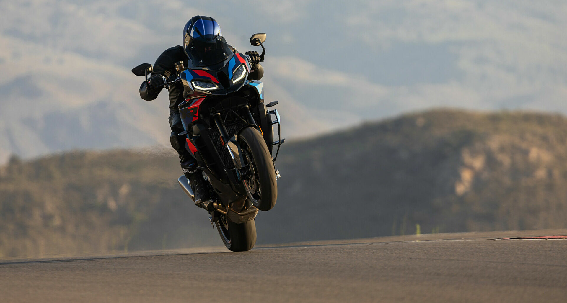 A New Era of Sport-Touring: The BMW M 1000 XR Roars to Life