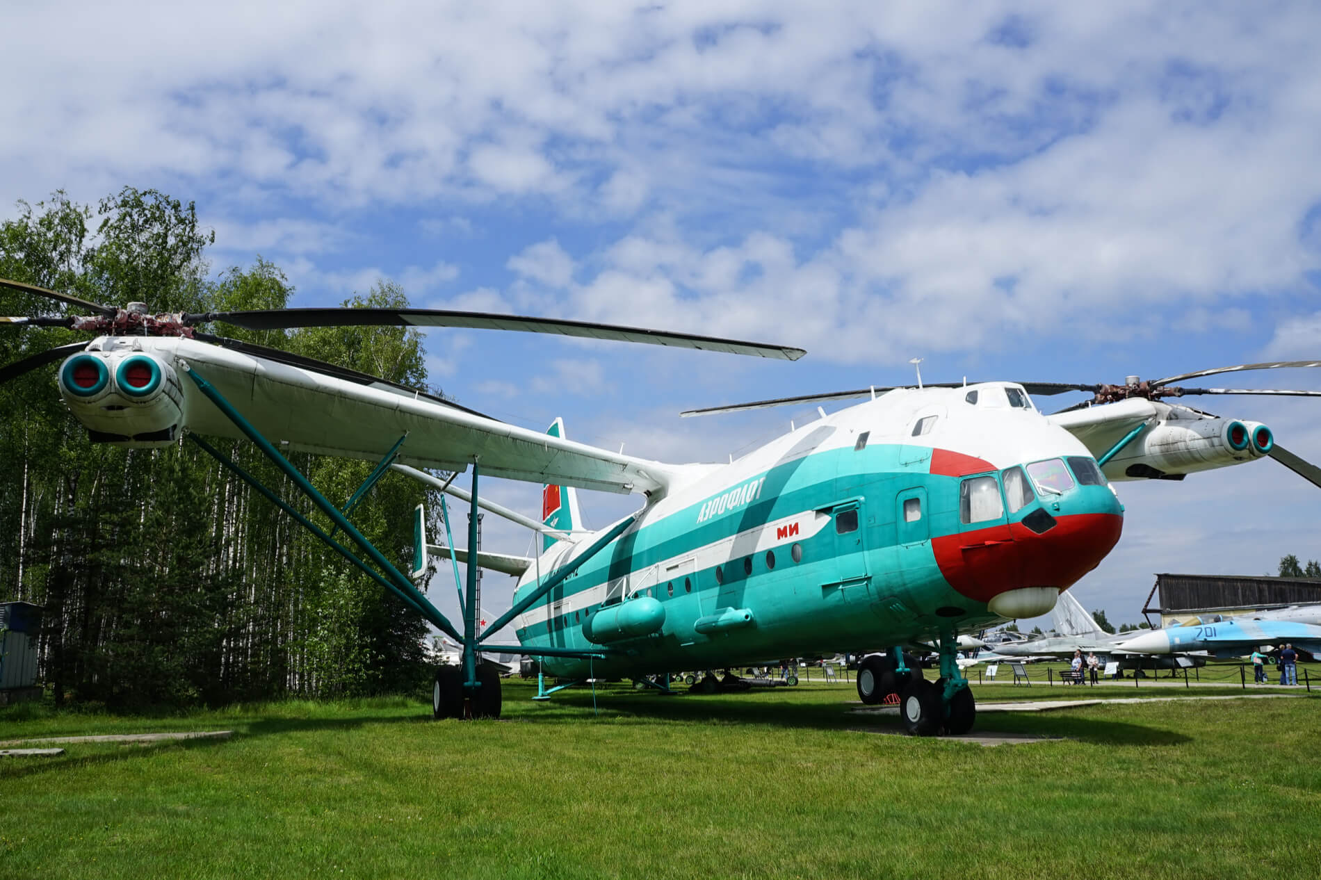 The Colossal Mill V12 Helicopter: Russia’s Sky Behemoth