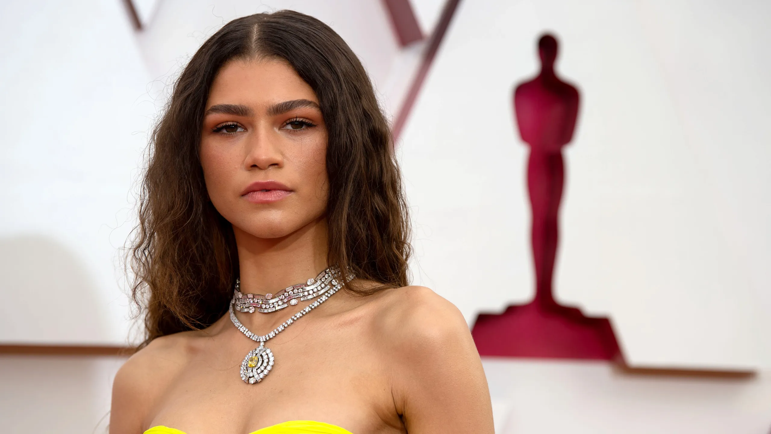 Hollywood’s Hottest Actresses of 2023: 5 Shining Stars You Gotta Know!