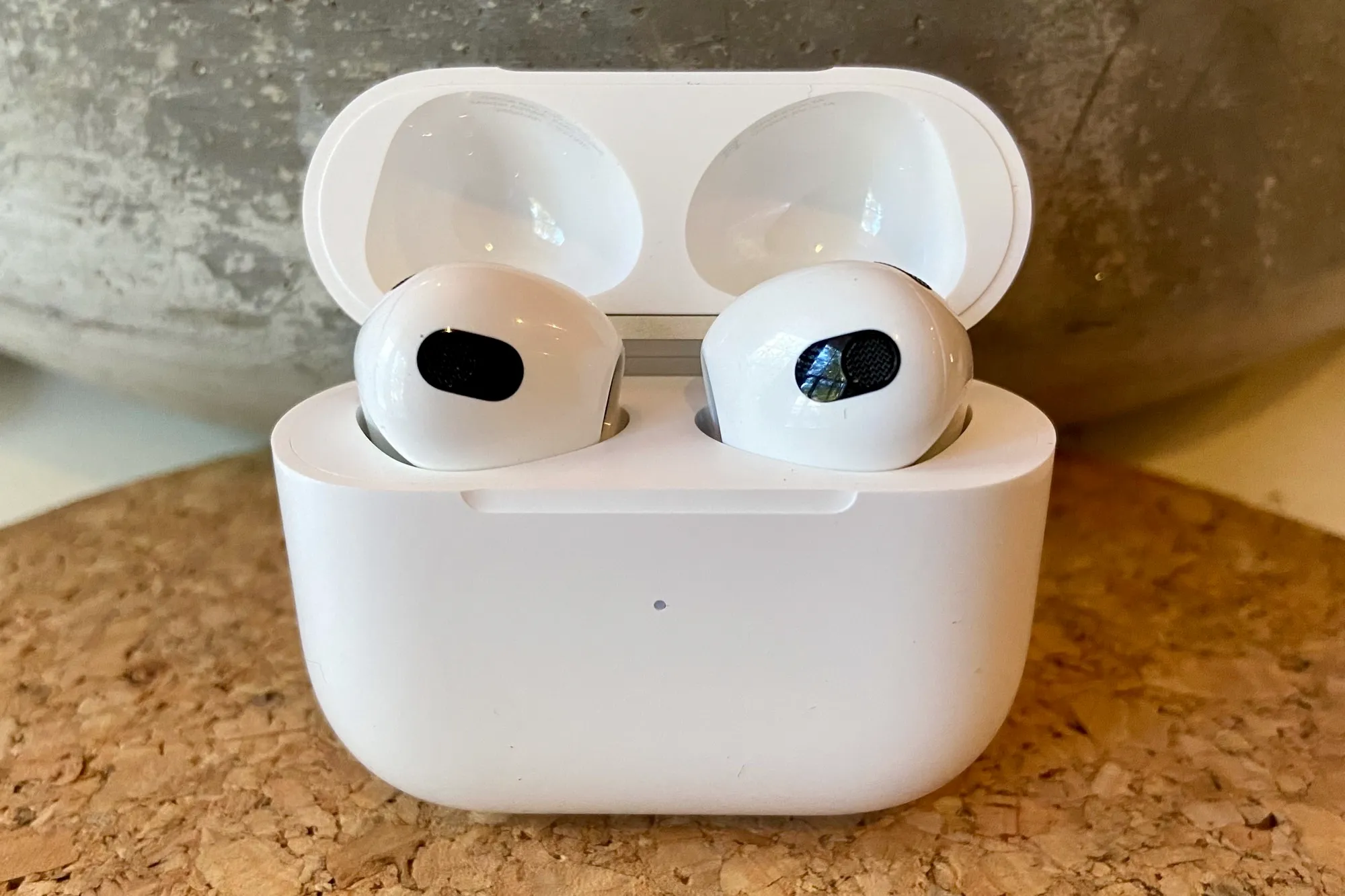 AirPods 4