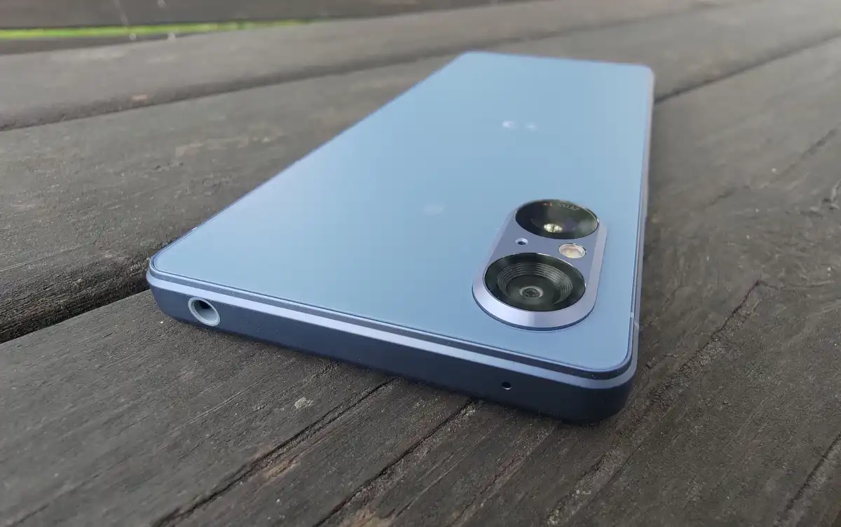 Sony Xperia 5 V price & review