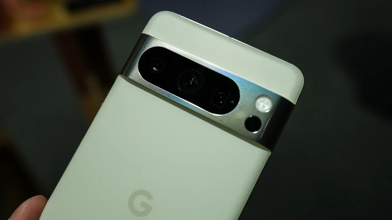Google Pixel 8 Pro