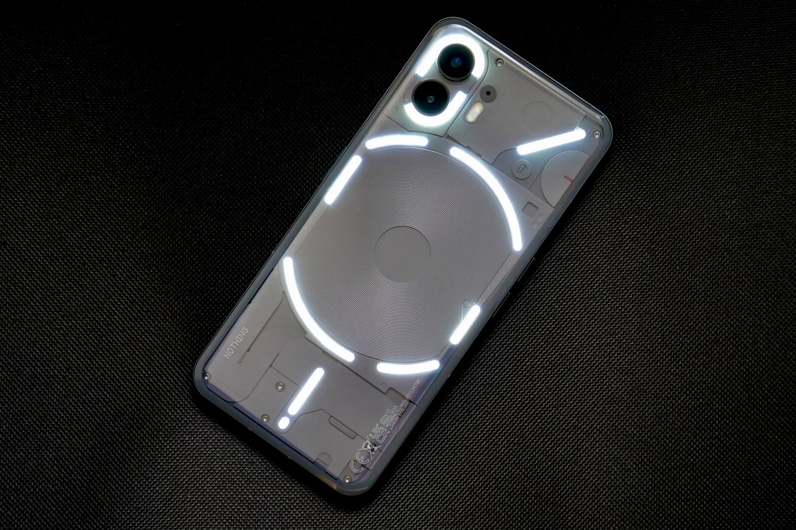 Nothing Phone (2)