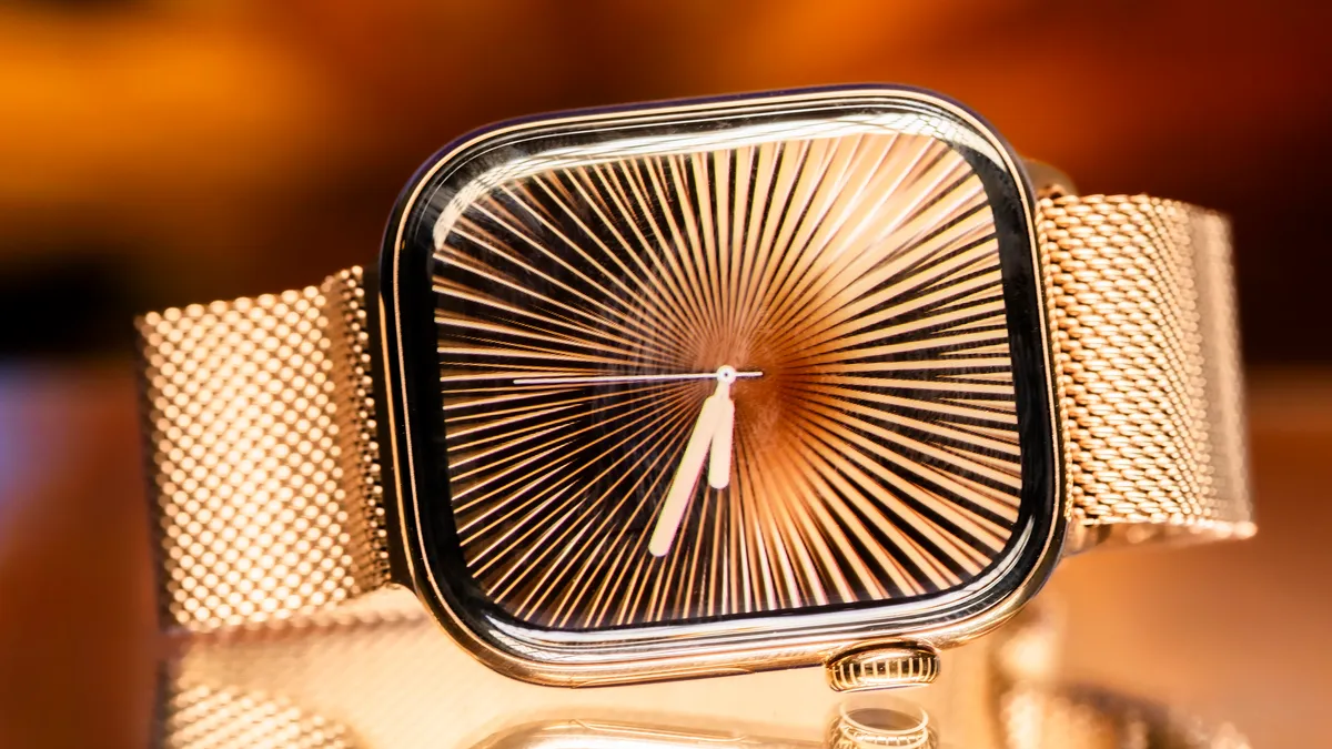 Apple Watch 10 price & review